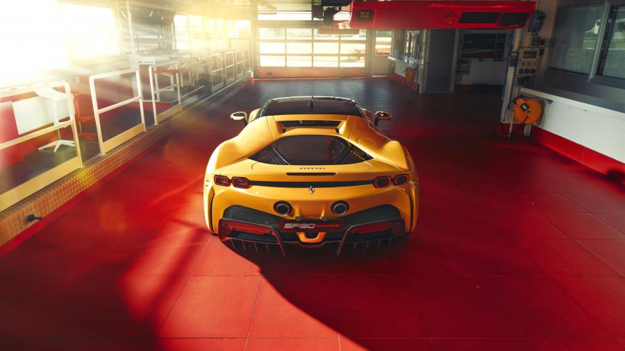  Ferrari SF90 Stradale (F173) 2019 года  (фото 22 из 47)